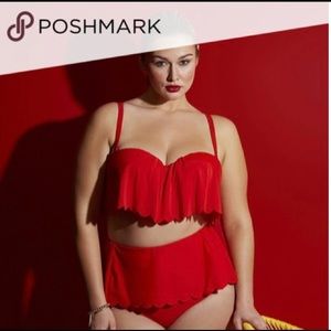 Plus Size Swimsuit 40DD/18